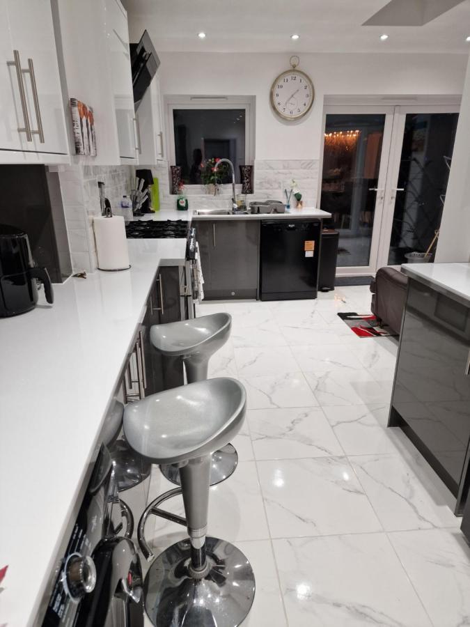 Linx View 4 Bedroom House Gravesend Exterior photo